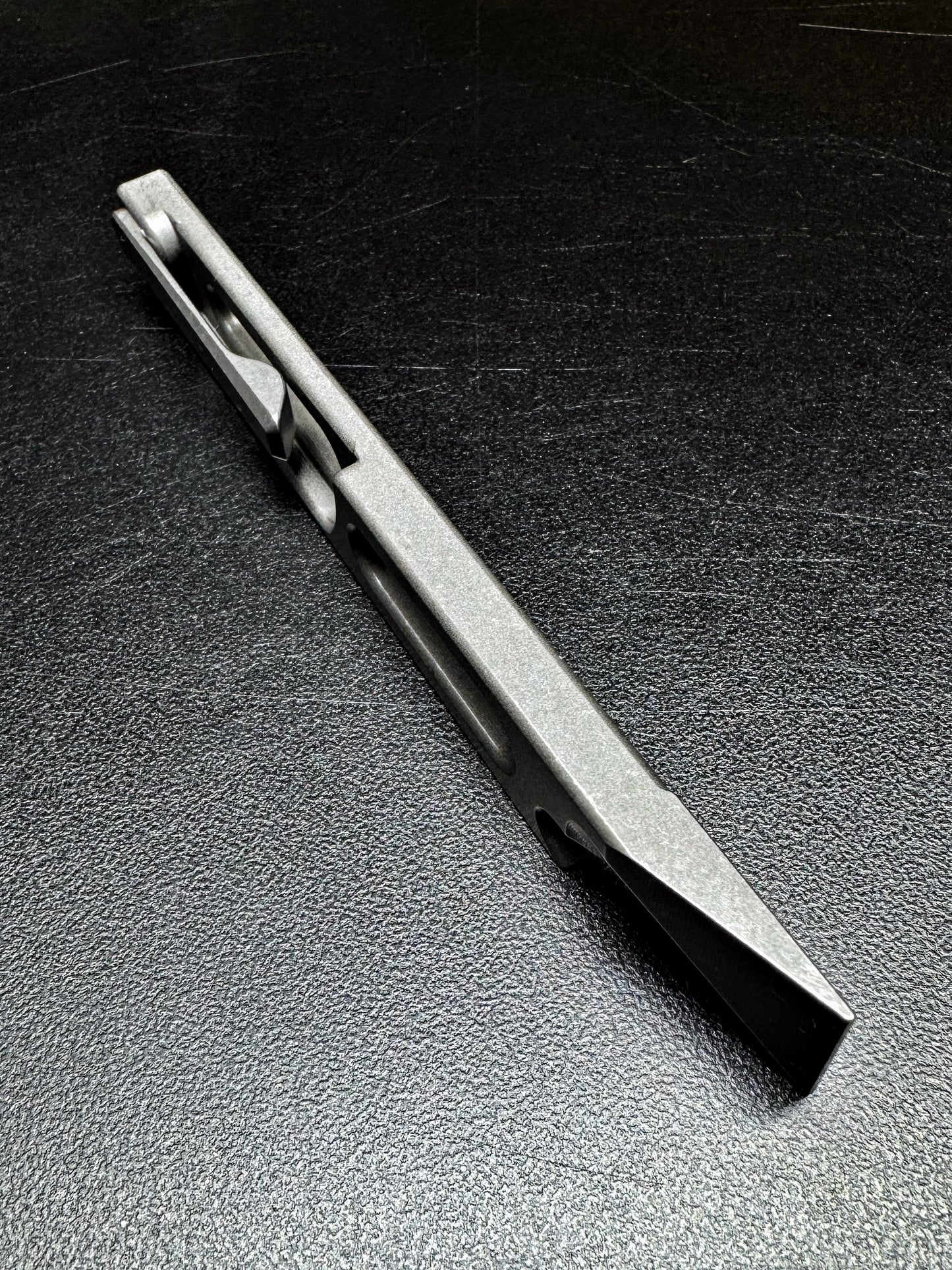 The Side Piece v2.0 two tone finish