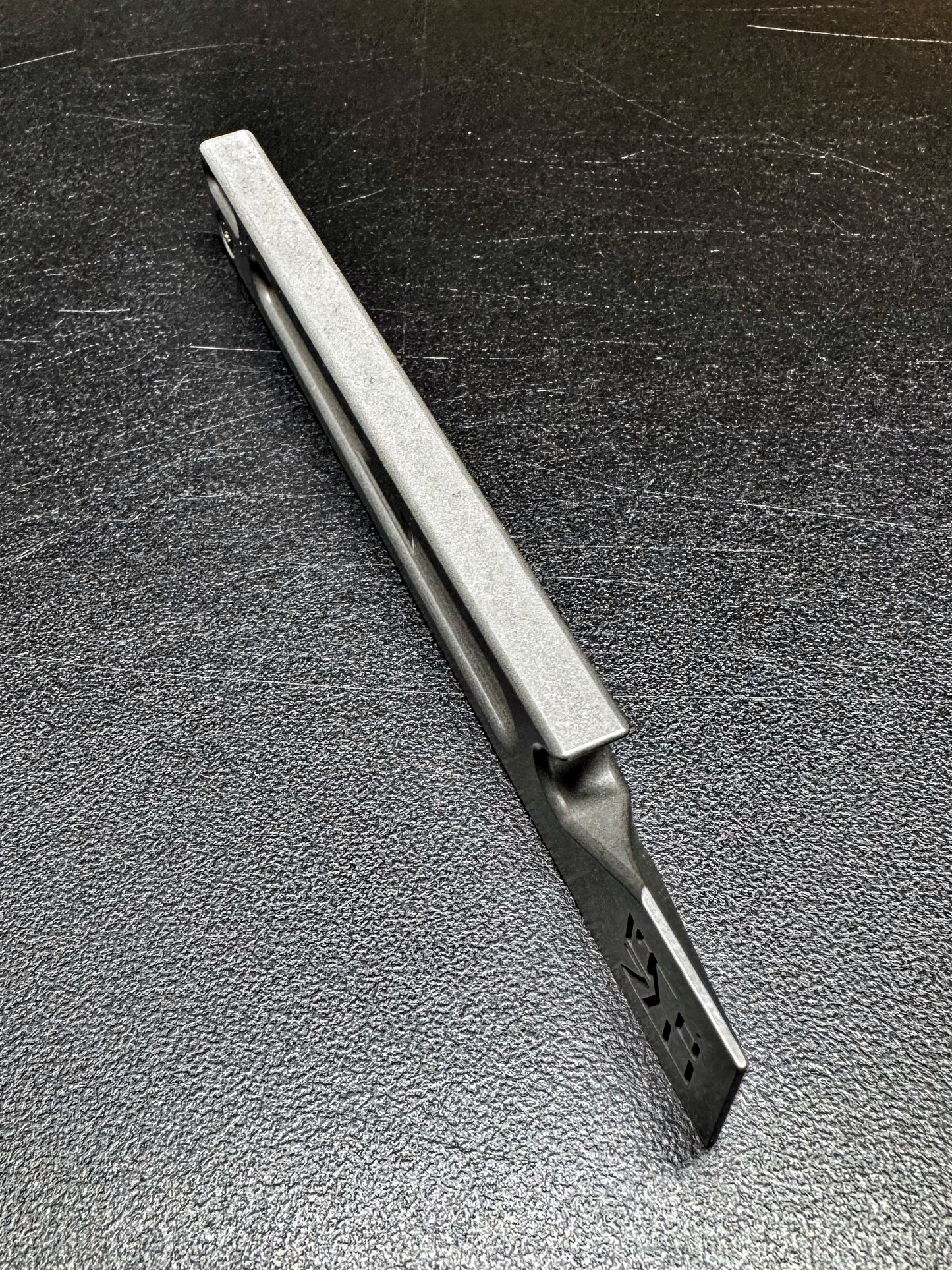 The Side Piece v2.0 two tone finish
