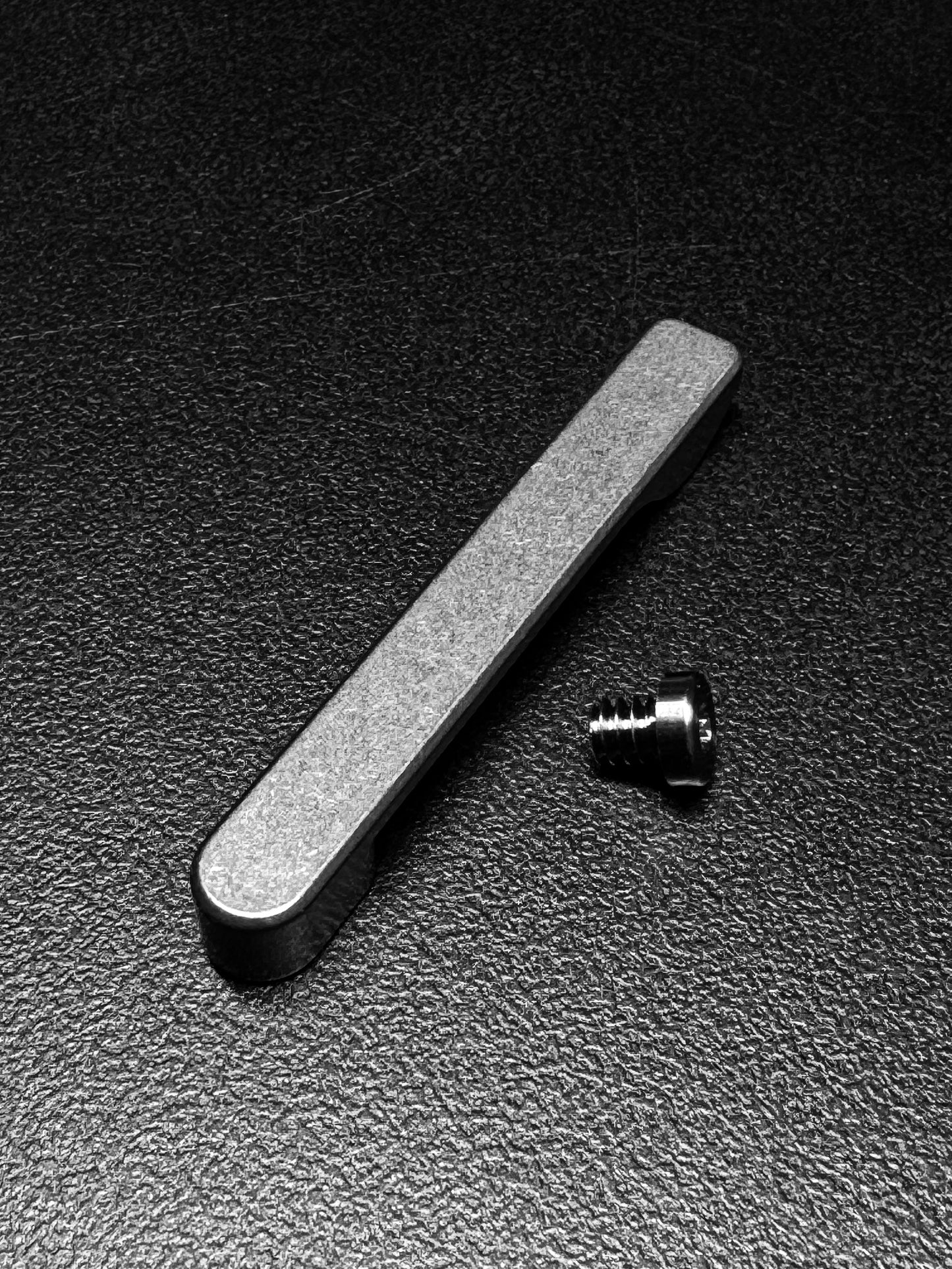 Replacement clip/screw for Side Piece & Ladyfinger Thumb